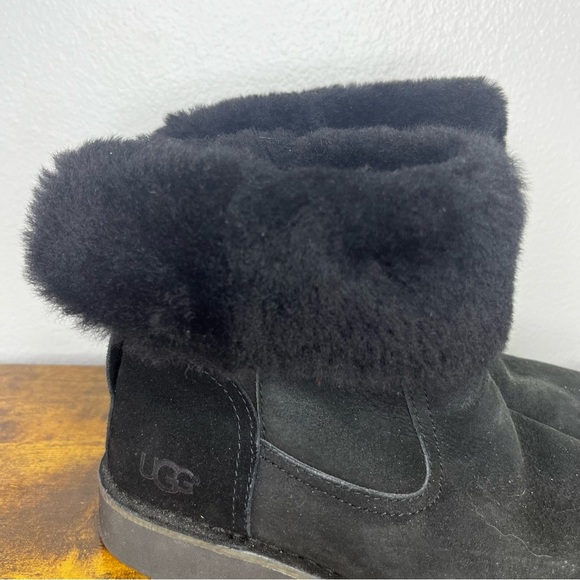 UGG Australia Suede Faux Fur Rollover Boots Women 9 Black Slip On Casual - Picture 2 of 9